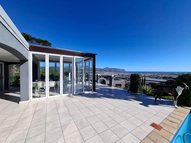 To Let 4 Bedroom Property for Rent in Dennegeur Western Cape